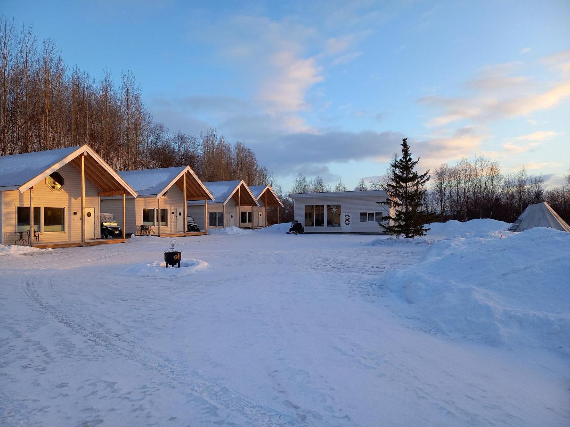 Atte Arstider Lodge Neiden ภายนอก รูปภาพ